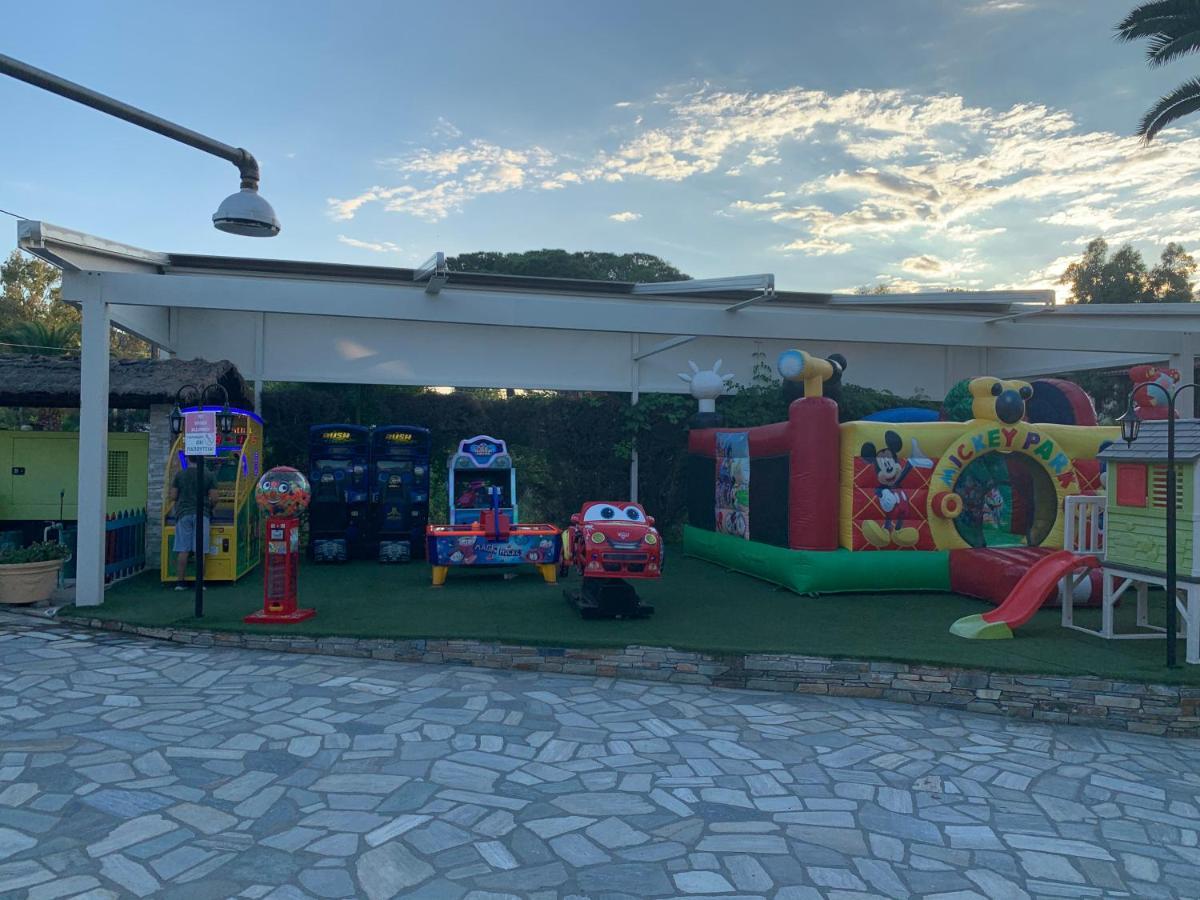 Vergos Hotel 보우르보우로우 외부 사진