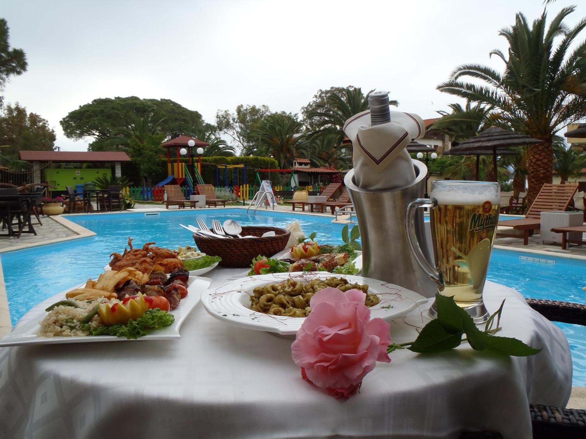 Vergos Hotel 보우르보우로우 외부 사진