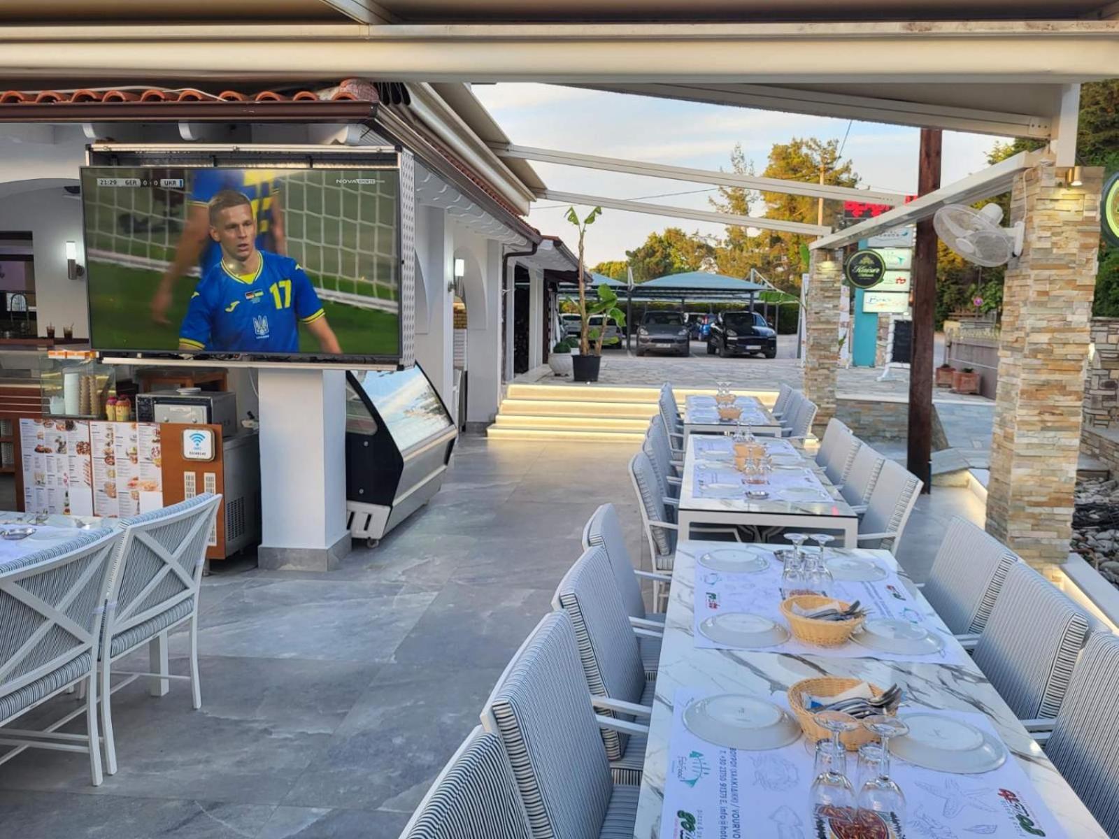 Vergos Hotel 보우르보우로우 외부 사진