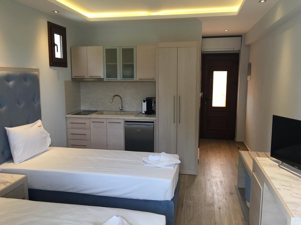 Vergos Hotel 보우르보우로우 외부 사진